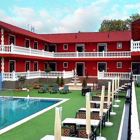 Artemis Resort Wellness Hotel Štúrovo Buitenkant foto