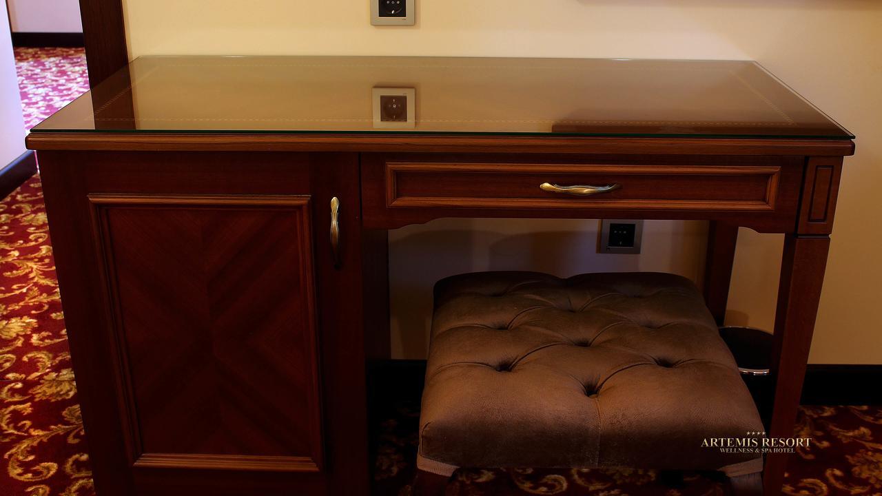Artemis Resort Wellness Hotel Štúrovo Kamer foto